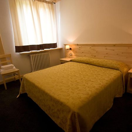 Sport Hotel Prodongo Brallo Di Pregola Zimmer foto