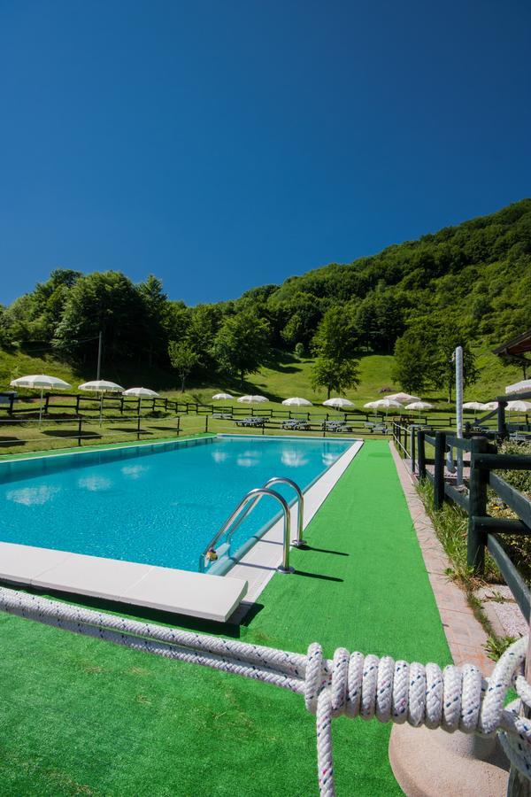 Sport Hotel Prodongo Brallo Di Pregola Exterior foto